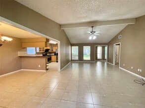 Building Photo - 3034 Mosby Dr