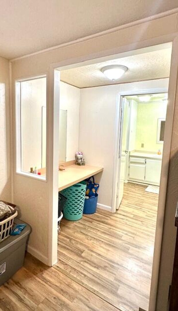 Foto del edificio - 62 Erickson Ave