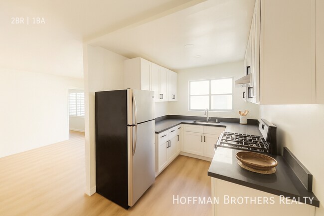 Foto del edificio - 3636 Mentone Ave