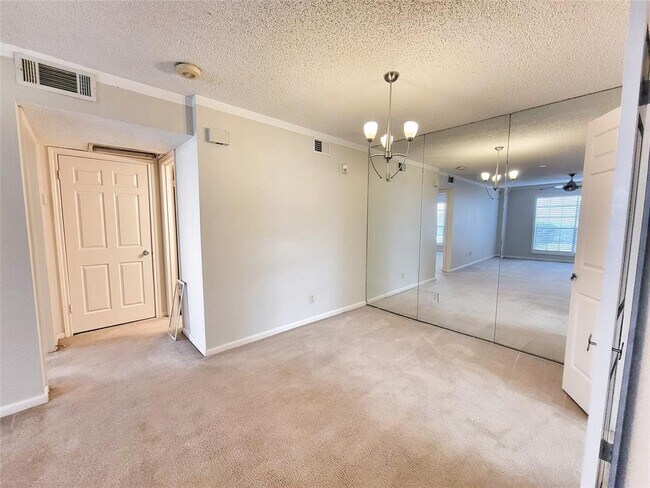 Foto del edificio - 1311 Antoine Dr