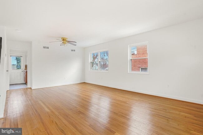 Building Photo - 6212 Carters Ln
