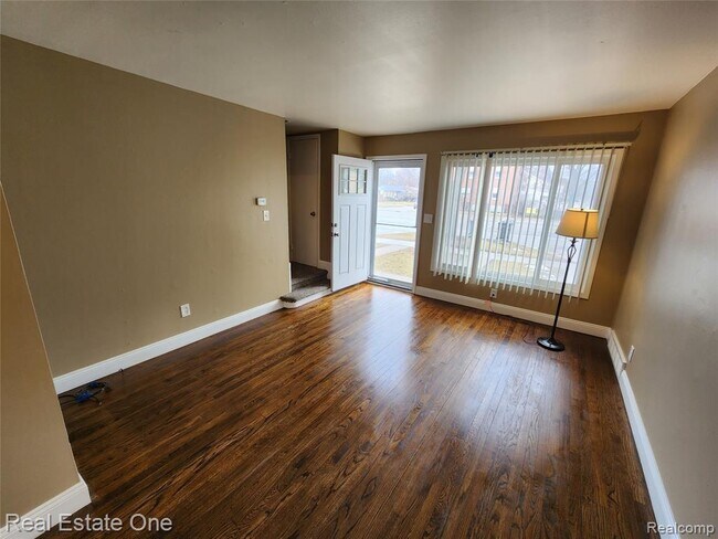 Foto del edificio - 8741 W Nine Mile Rd