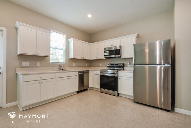 Building Photo - 2703 Island Walk Dr