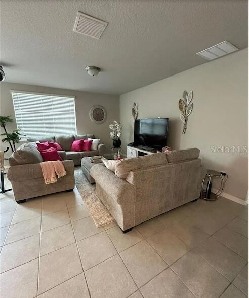 Foto del edificio - 3072 Cassidy Ln