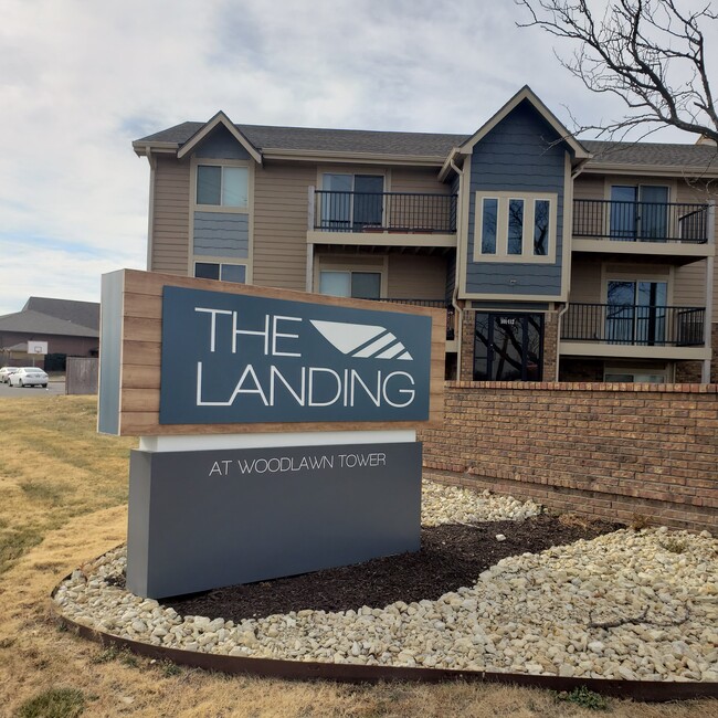 Signage - The Landing at Woodlawn Tower