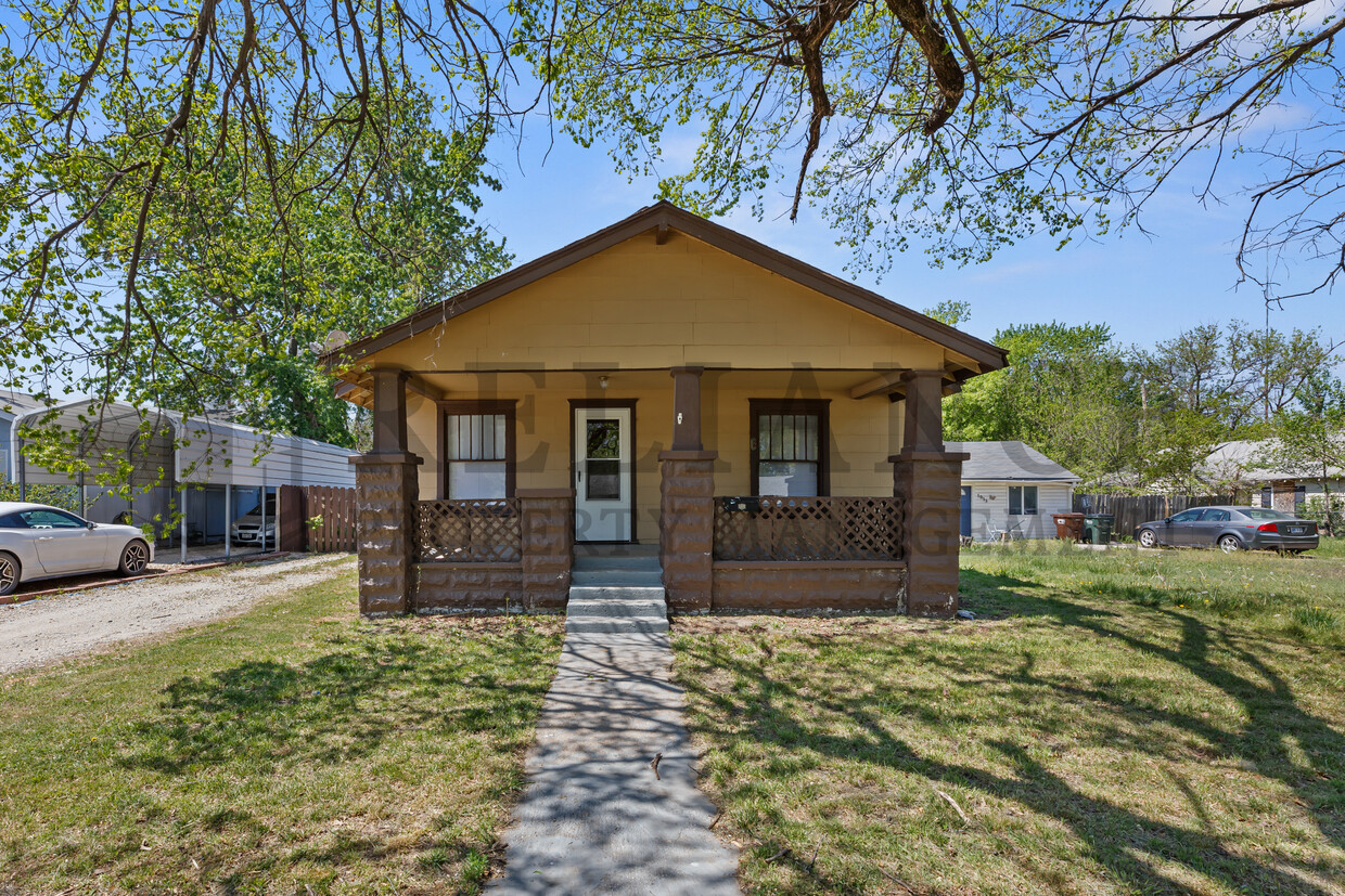 Foto principal - 1037 S Millwood Ave