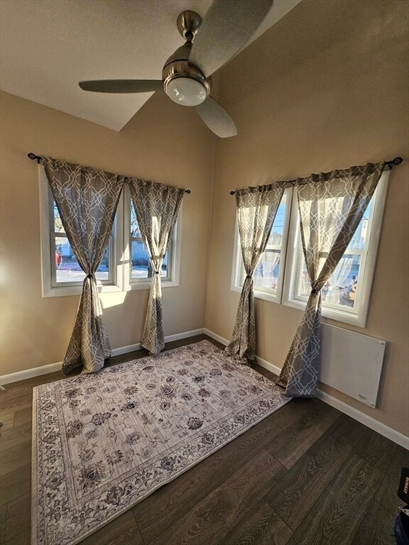 Foto del edificio - 141 Taylor Ave