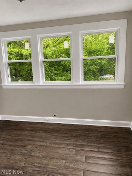 Foto del edificio - 4288 E 131st St