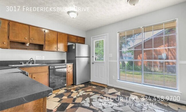 Building Photo - 3017 Fredericksburg Drive-