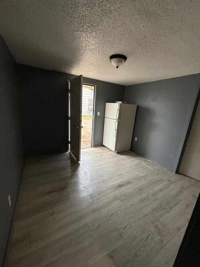 Foto del edificio - Amazing Price 1 Bed 1 Bath for Rent Lubboc...