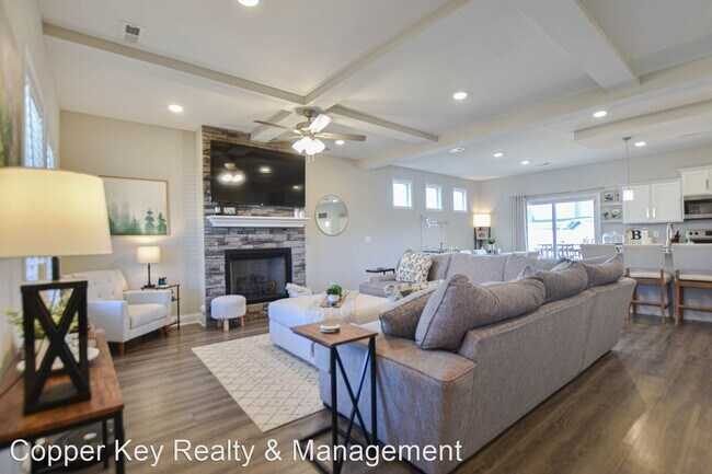 Foto del edificio - 4 br, 2.5 bath House - 1046 Creek Way