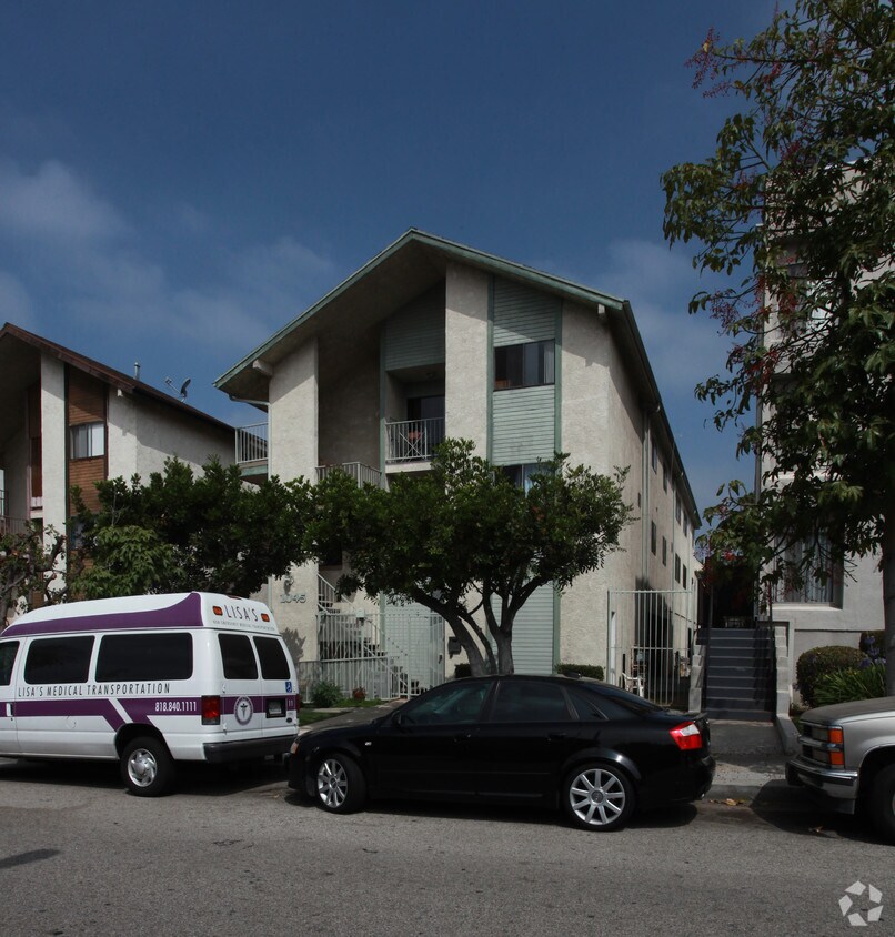 Foto del edificio - 1045 Justin Ave