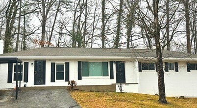 Building Photo - 1316 Woodmore Dr NW