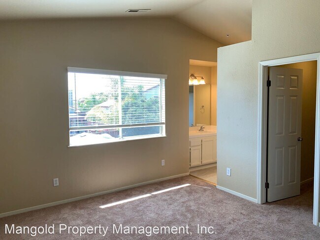 Foto del edificio - 4 br, 2.5 bath House - 1372 Nogal Drive