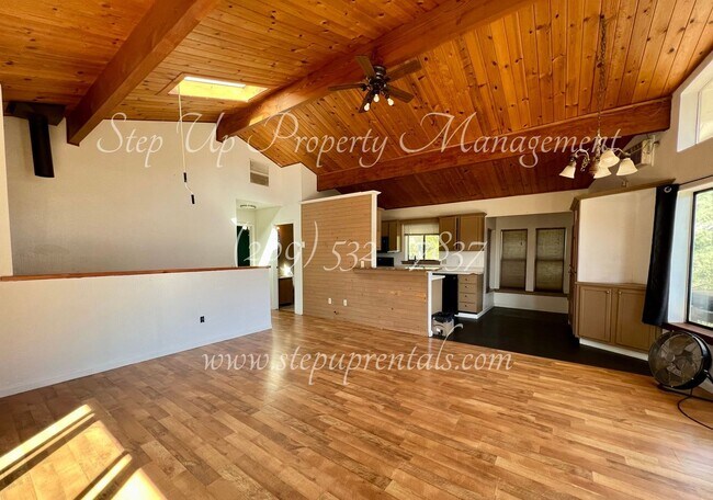 Building Photo - Spacious 3 Bedroom with Solar in Poker Fla...