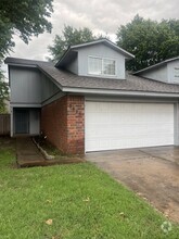 Building Photo - 3823 Quail Run Cir