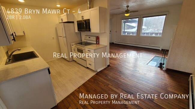 Building Photo - U-Med District Two Bed Two Bath Condo with...