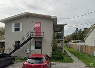 Building Photo - 1045 11th Ave NW