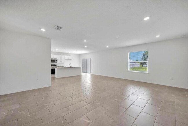 Foto del edificio - 5812 NW Gerald Cir