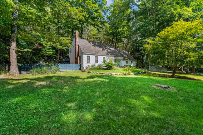 Foto del edificio - 156 Concord Dr