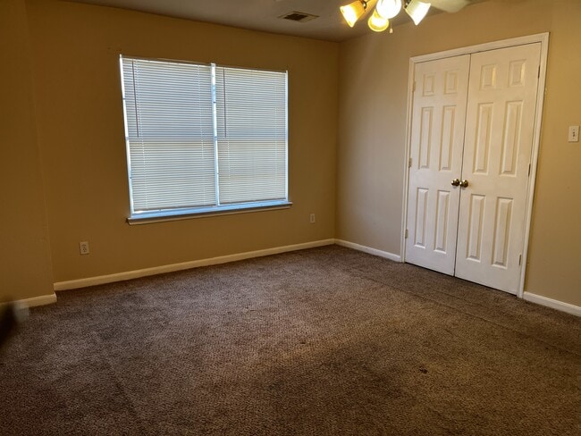 mater bedroom - 11811 Chetman Dr