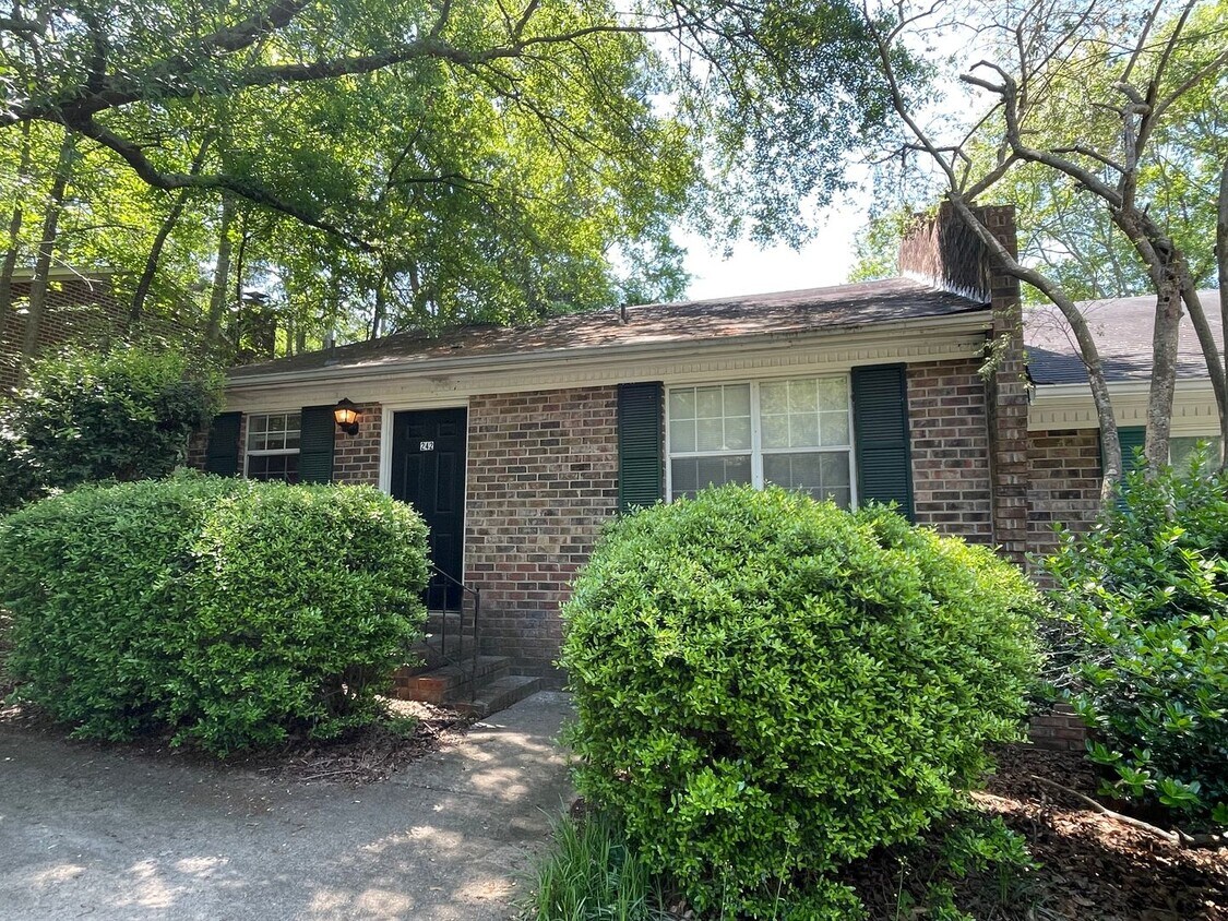 Primary Photo - 2 bedroom, 2 bath duplex in Sleepy Creek off Lumpkin Street! Move-in Ready