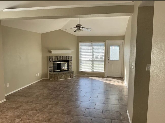 Building Photo - 1701 Cedar Tree Dr