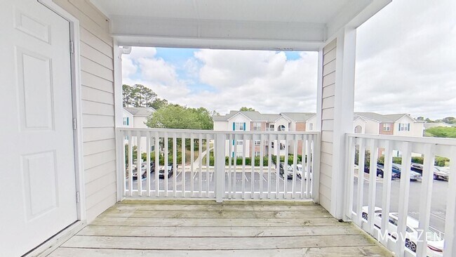 Building Photo - 713 Clearwater Ct