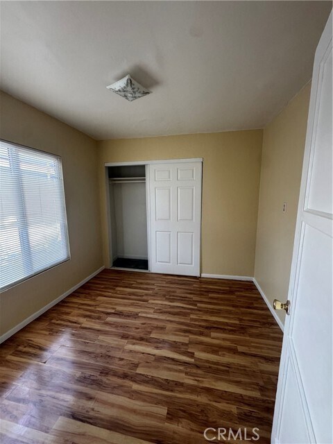 Foto del edificio - 3913 W 118th St