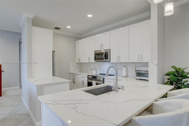 Foto del edificio - 605 SW 10th St