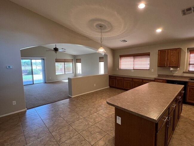 Large open kitchen/family room - 40781 W Walker Way