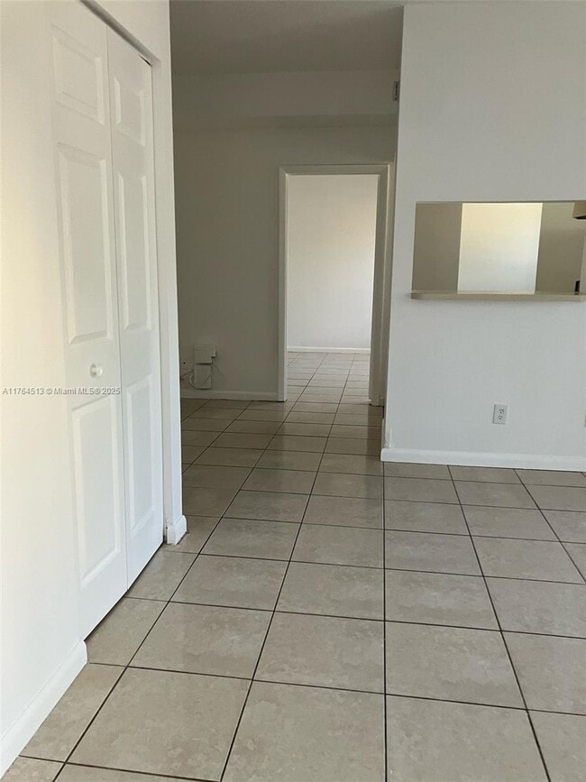 Building Photo - 800 Cypress Park Way