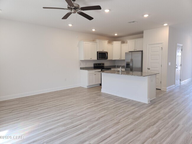 Building Photo - 157 Ellery Ln