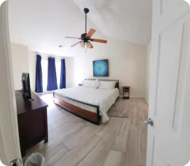 Foto del edificio - 458 Swanson Dr