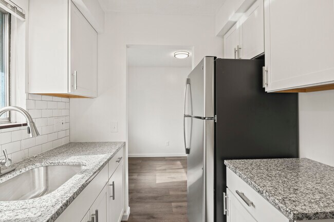 Foto del edificio - Barbara Manor Apartments