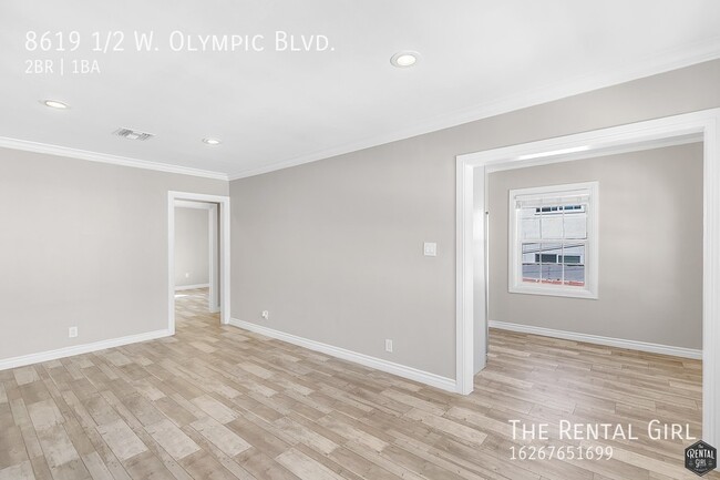 Building Photo - PICO-ROBERTSON 2 BR/1BA CORNER UPPER UNIT ...