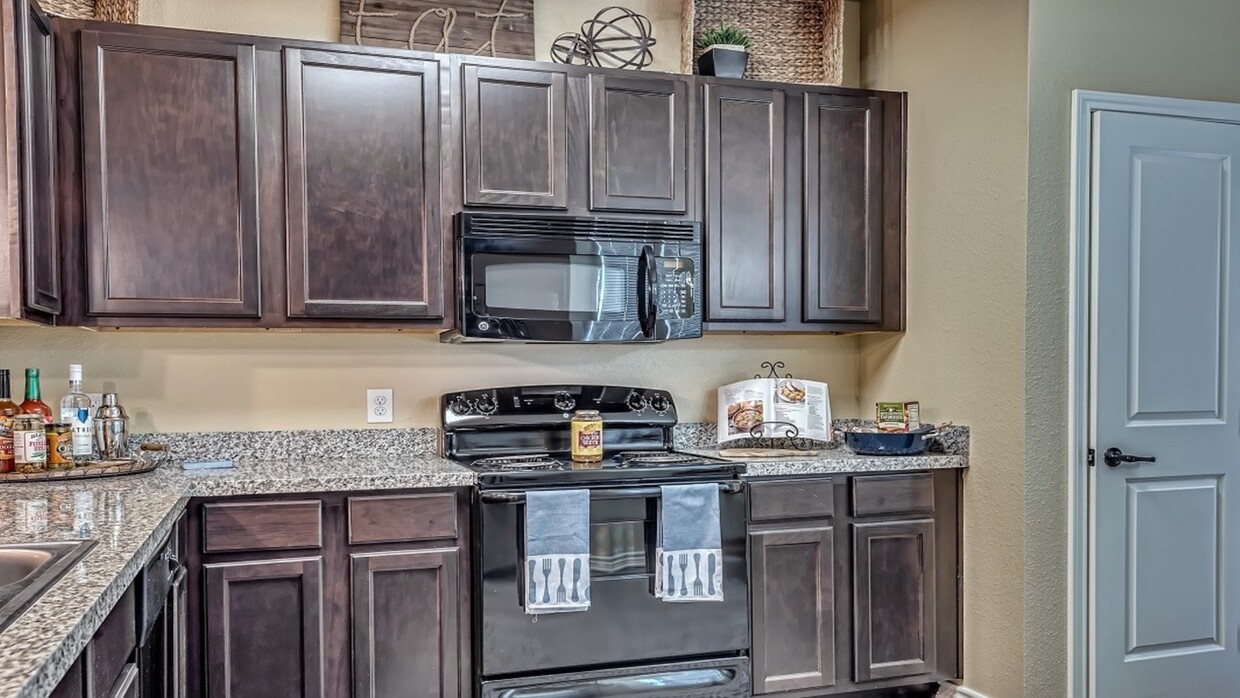 Chateau Mirage Apartment Homes - Lafayette, LA | Apartments.com