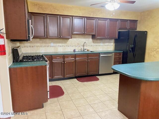 Building Photo - 1077 Roseberry Ct
