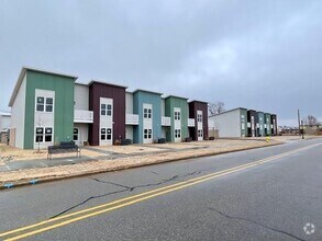 Building Photo - 3410 Glen Rd