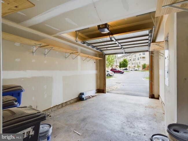 Foto del edificio - 6479 Jack Linton Dr S