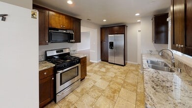 Building Photo - 4940 Rockford Dr