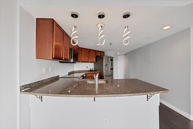 Foto del edificio - 100 Park Ave W