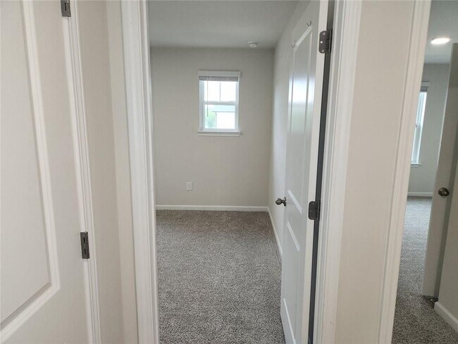 Foto del edificio - 235 Vly Oak Dr