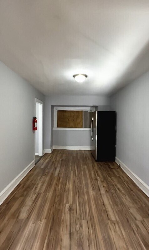 Foto del edificio - 5125 Sheldon St