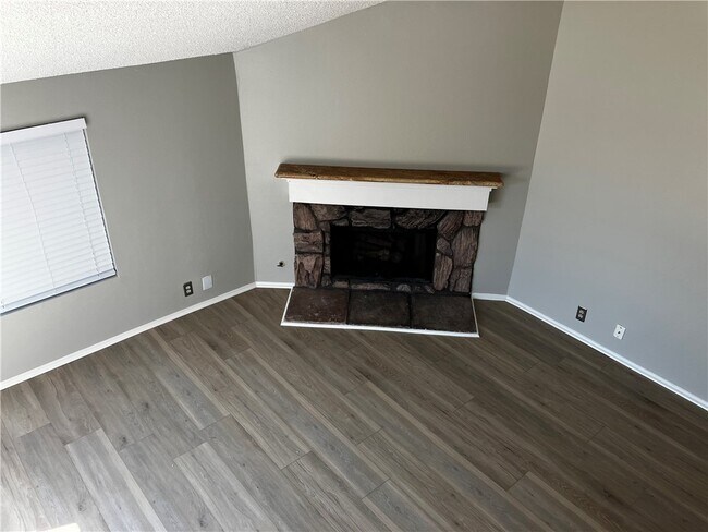 Building Photo - 325 Coral Reef Dr