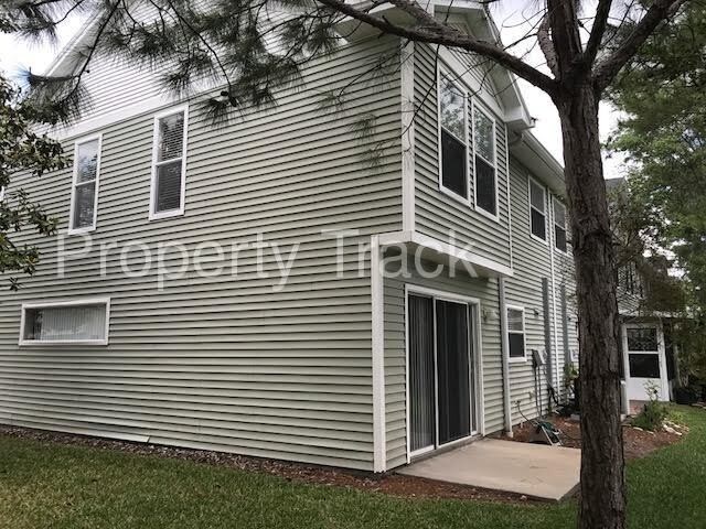 Building Photo - 13223 Thoroughbred Loop