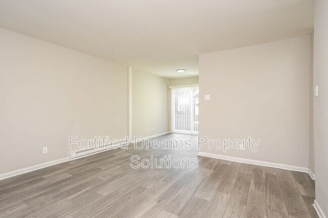 Foto del edificio - 900 Lowdermilk St