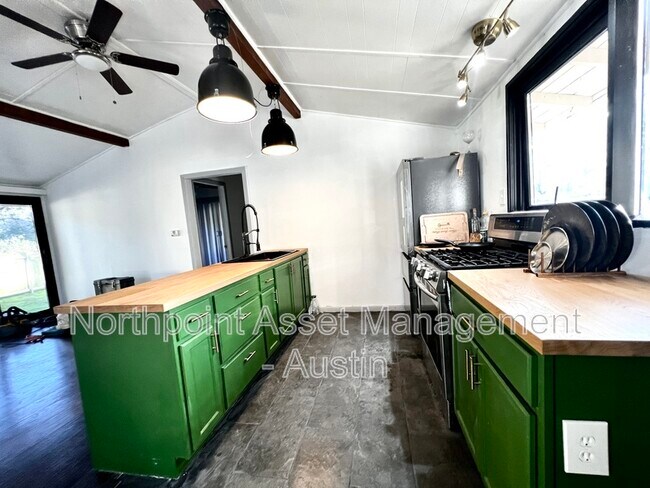 Foto del edificio - 10004 N Darleen Dr