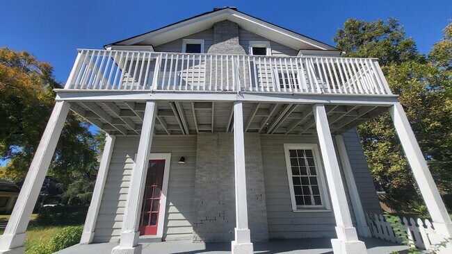 Foto del edificio - 1844 Oliver Ave