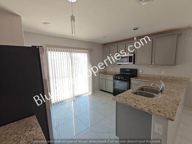 Building Photo - 5974 S Tappen Dr
